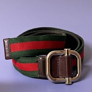 Gucci cargo belt, gently used, sz 105, great condition